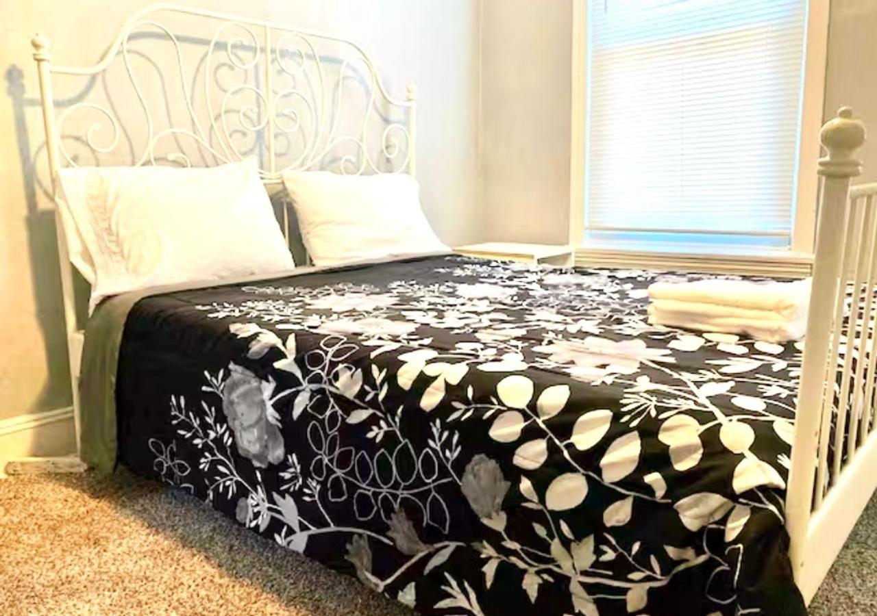 Clover 2900 - And With Private Bathroom Near Washington Ave South Philly Filadelfia