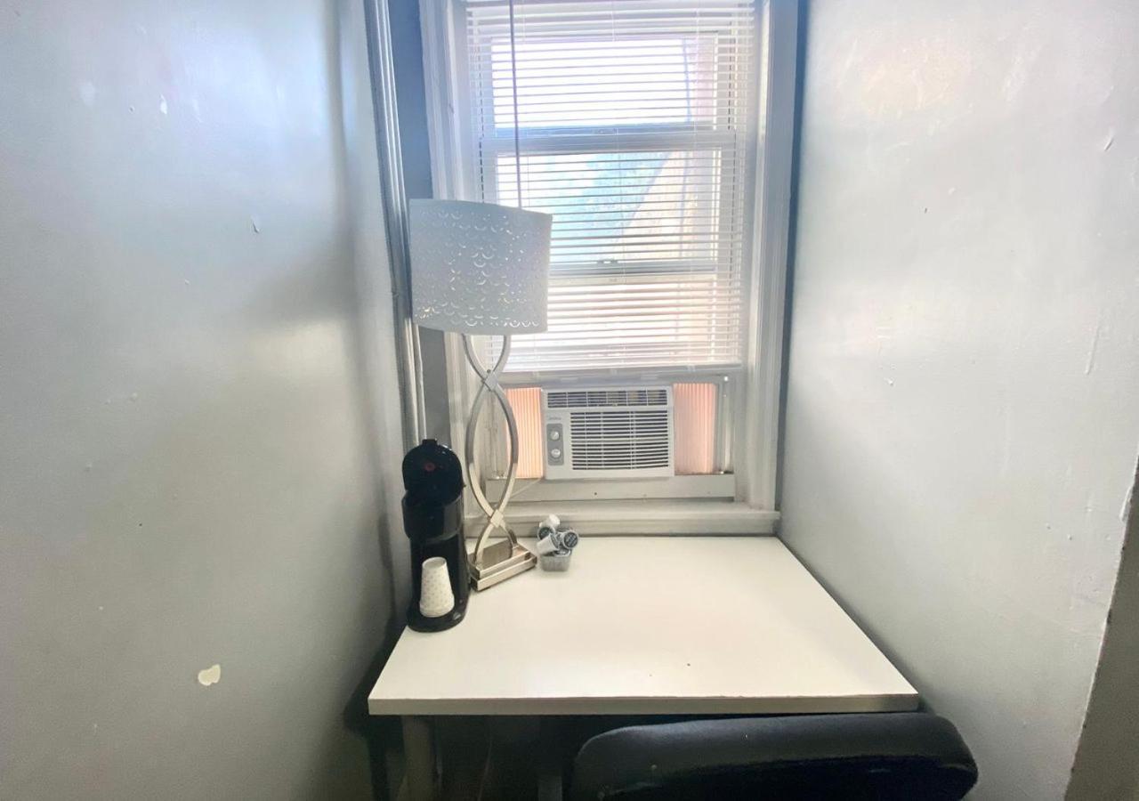 Clover 2900 - And With Private Bathroom Near Washington Ave South Philly * Filadelfia