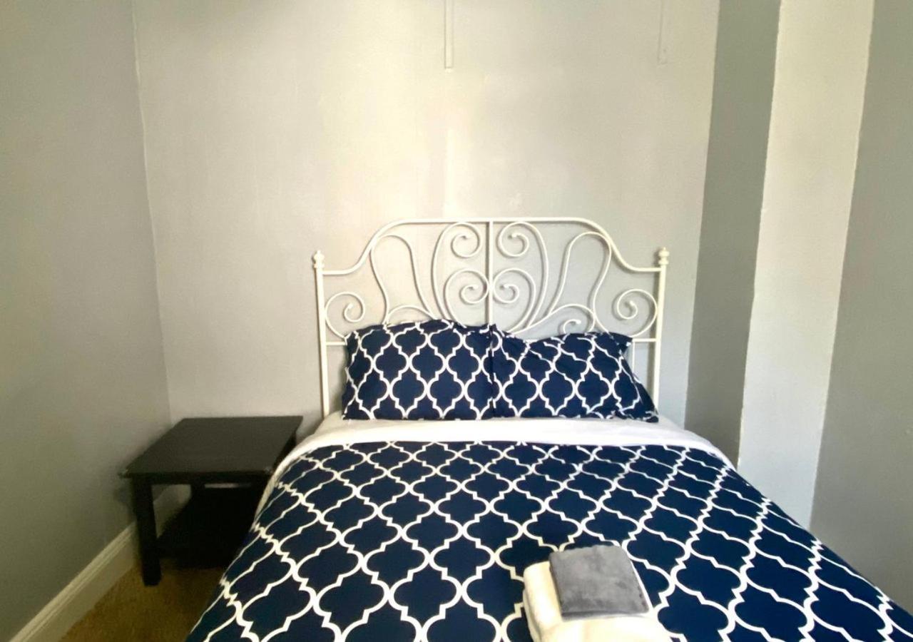 Clover 2900 - And With Private Bathroom Near Washington Ave South Philly Filadelfia