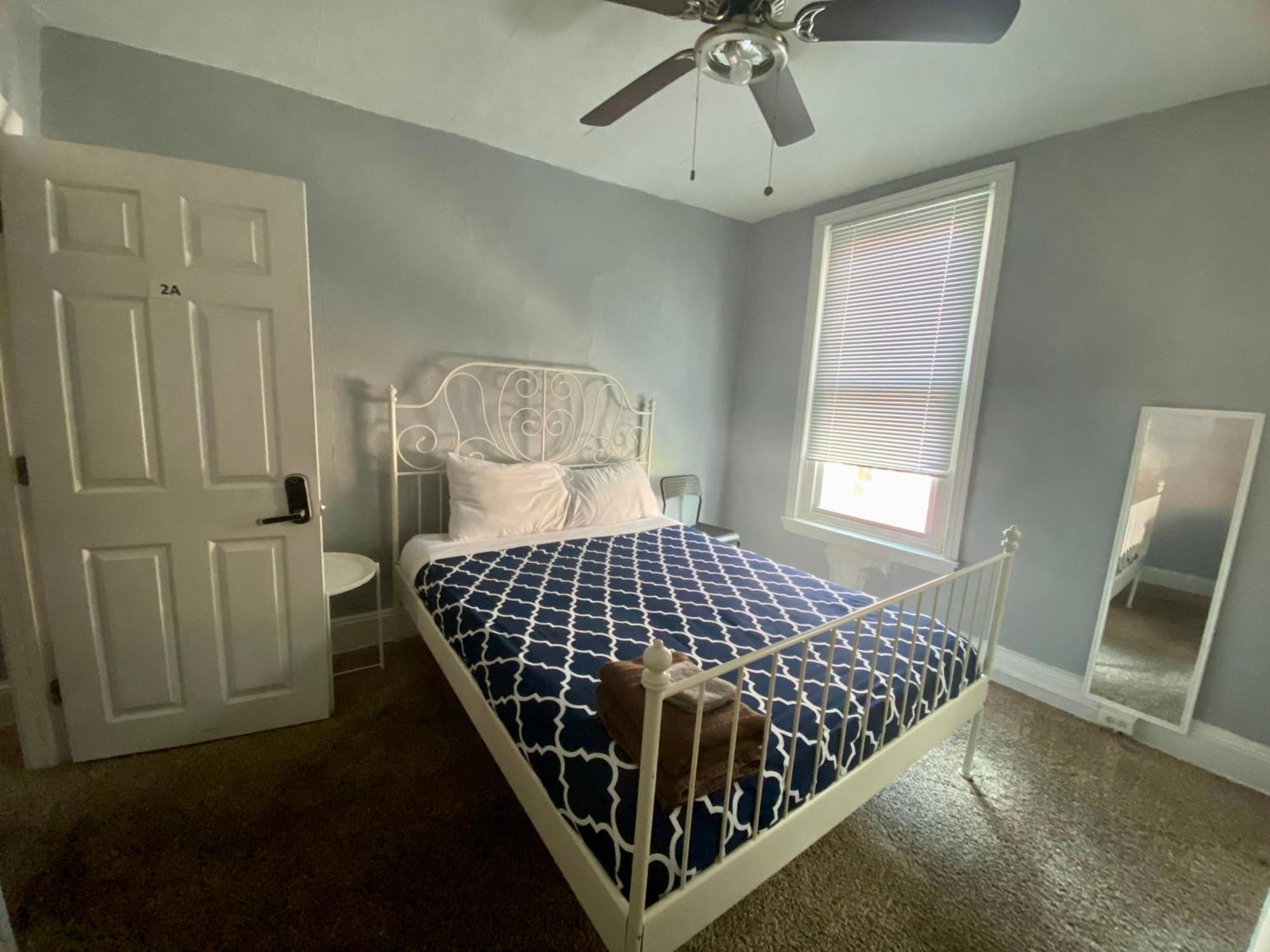 Clover 2900 - And With Private Bathroom Near Washington Ave South Philly Apartamento *