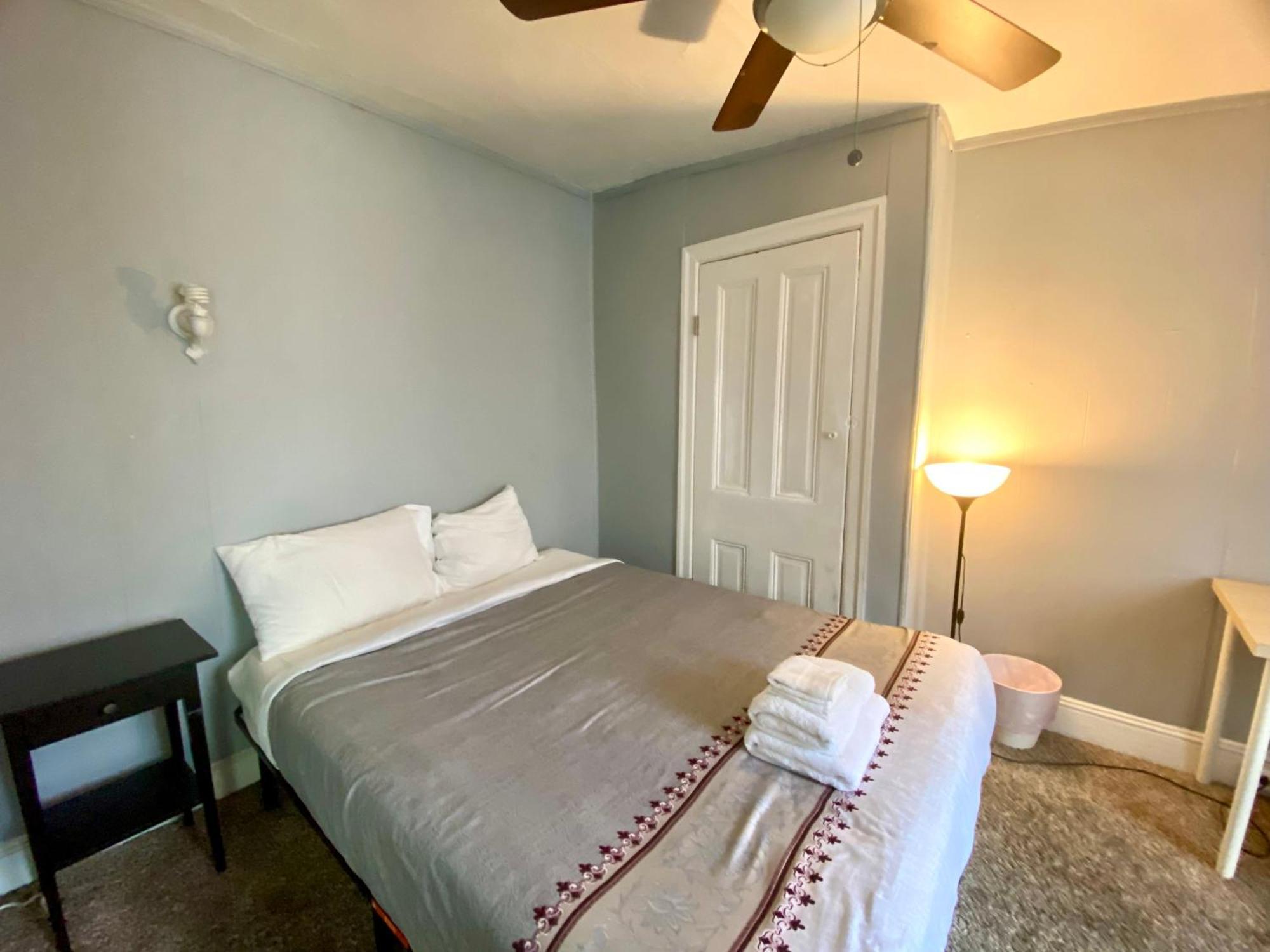 Clover 2900 - And With Private Bathroom Near Washington Ave South Philly * Filadelfia